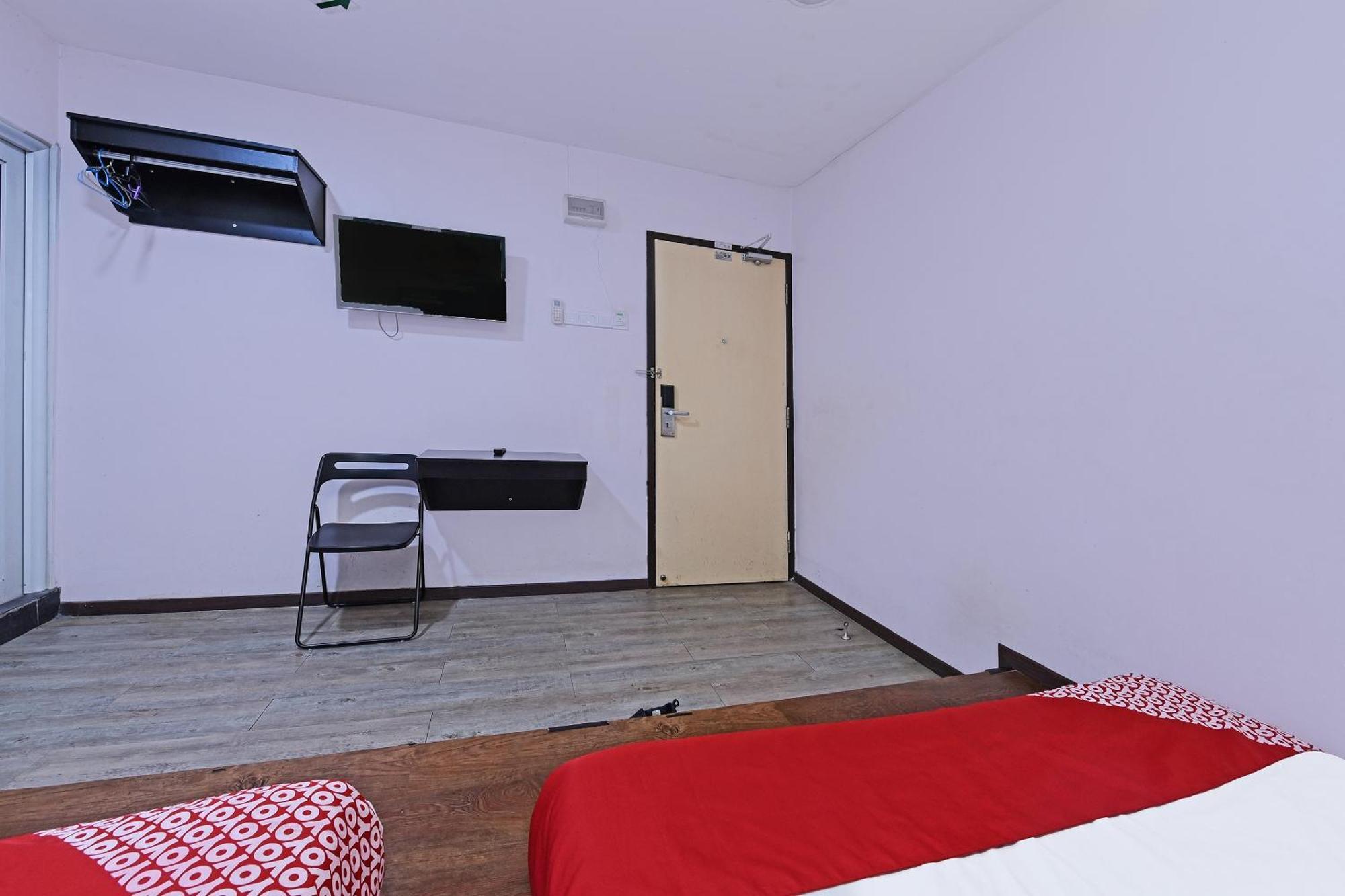 Super Oyo 992 Orange Hotel Kuala Pilah Exterior foto