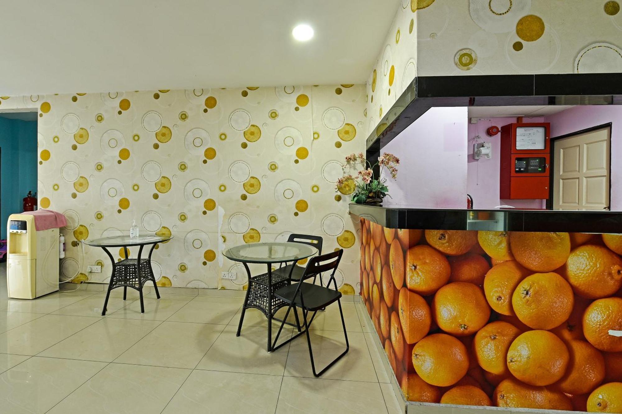 Super Oyo 992 Orange Hotel Kuala Pilah Exterior foto